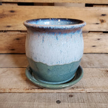 Load image into Gallery viewer, Lime Knot Blue Twilight Pot
