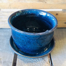 Load image into Gallery viewer, Lime Knot Deep Blue Pot
